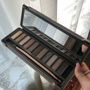 Urban Decay Naked 2 Eyeshadow Palette